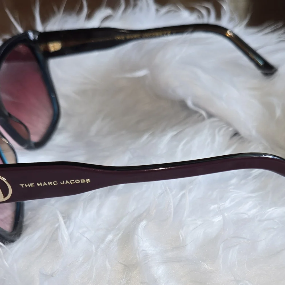 Marc Jacobs Women's 626/s LHF3x 56 MM Burgundy Sunglasses Authentic Luxury